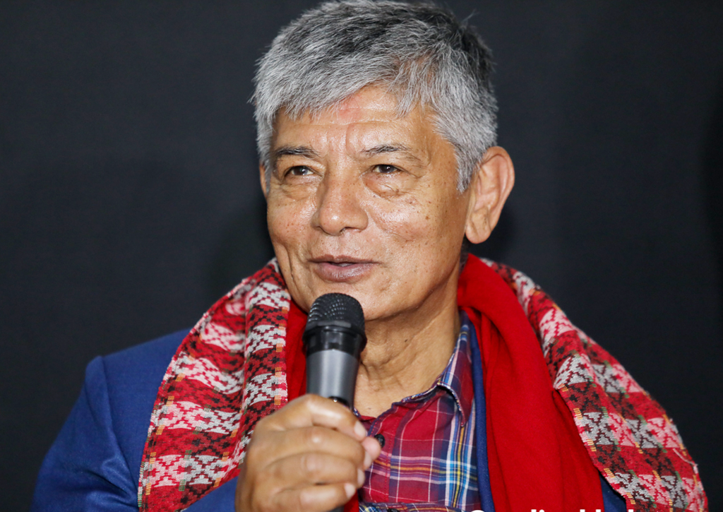 लोकतन्त्र आइसकेपछि देशमा धेरै विकास भएको मदनकृष्ण श्रेष्ठको दाबी