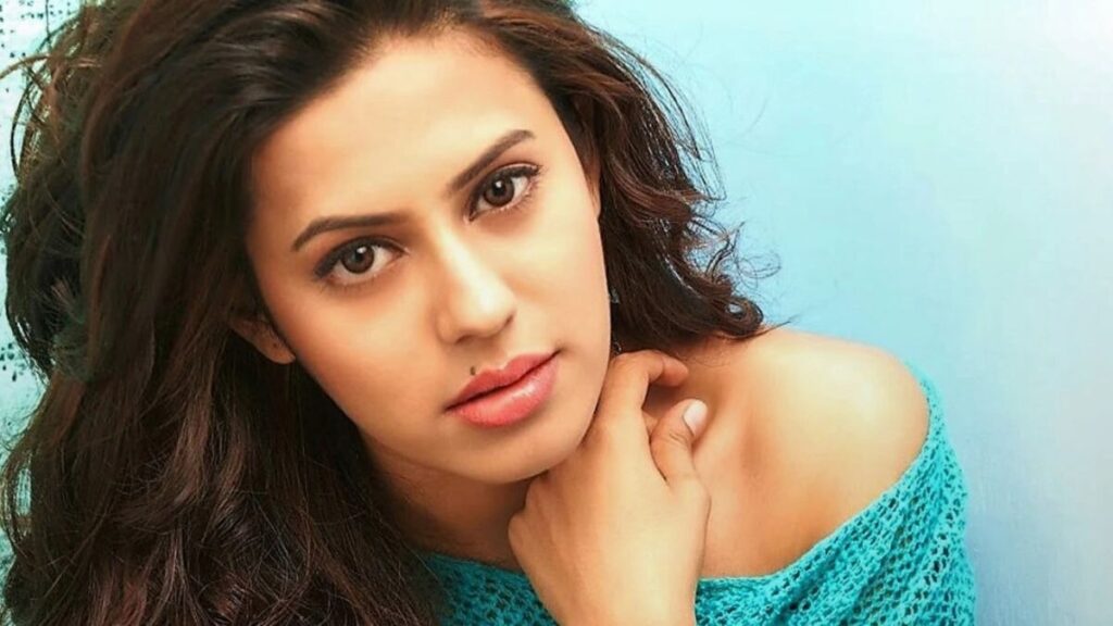 अभिनेत्री रान्या रावलाई एक वर्षको जेल सजाय