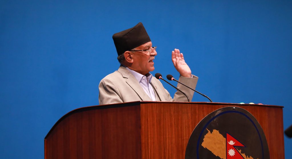 प्रचण्ड रविलाई भेट्न नख्खु जाँदै