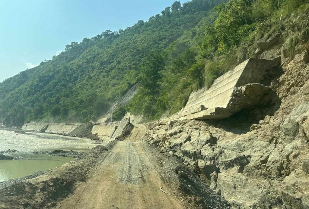 शनिबार बिहानदेखि बिपी राजमार्ग  सवारी खुलाइने