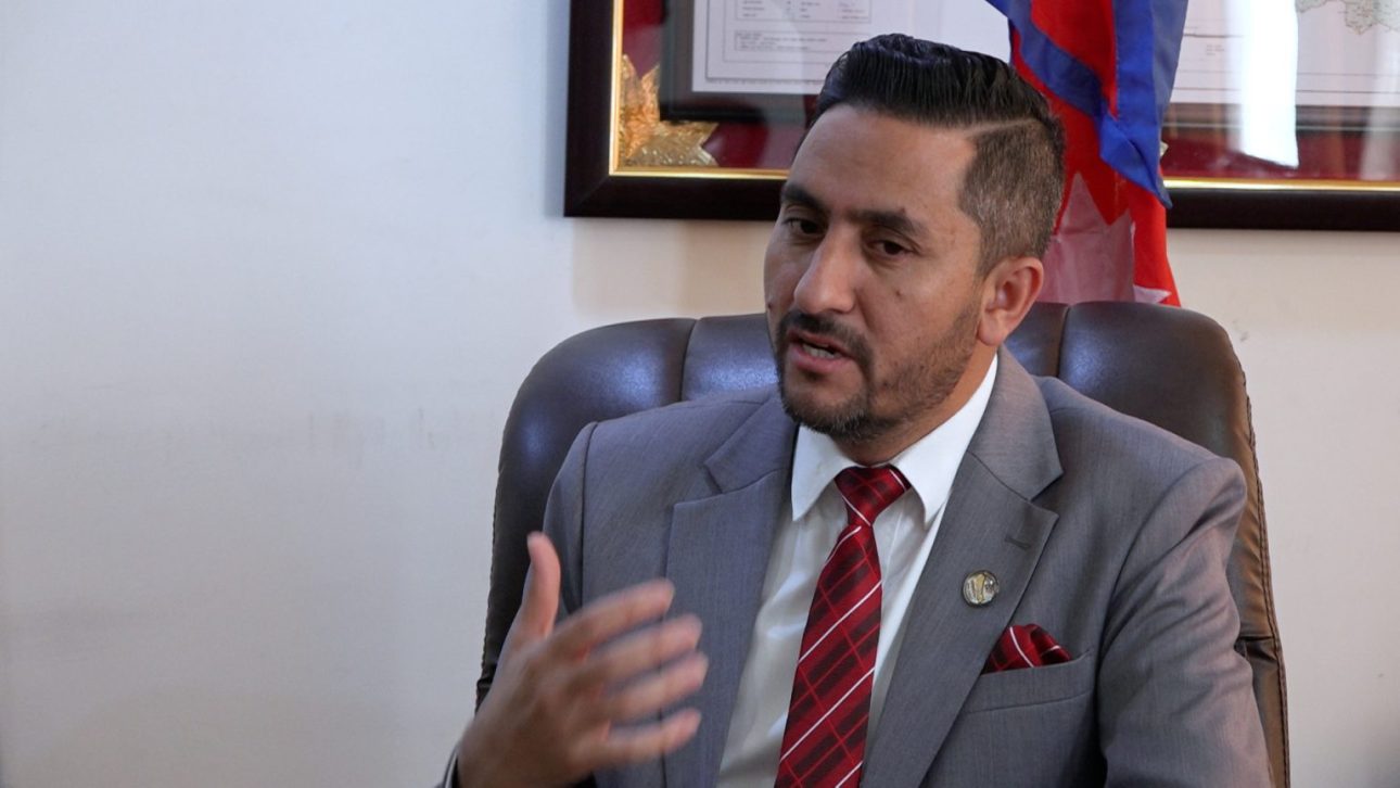 सरकार चुनावमा होमिन उत्साहित भएर अघि बढेको छ : मन्त्री खरेल