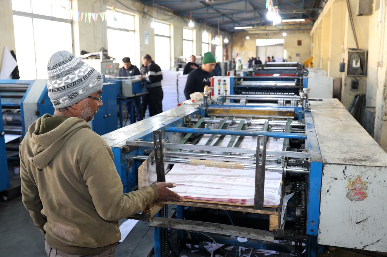 १० लाख नमूना मतपत्र छापिए