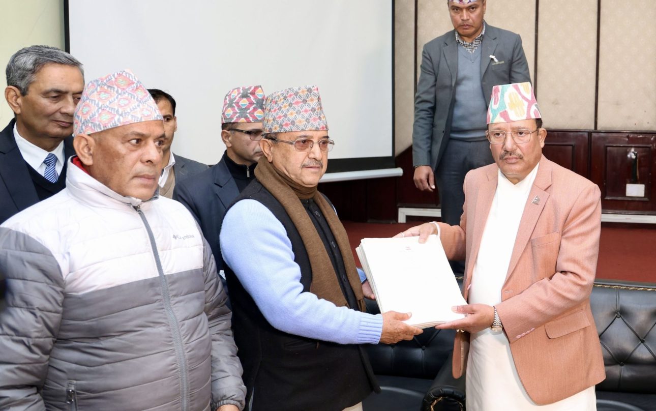 कांग्रेसको आधिकारिकताबारे आयोगले भन्यो– विधि र पद्धतिमा रहेर निर्णय गर्छौं