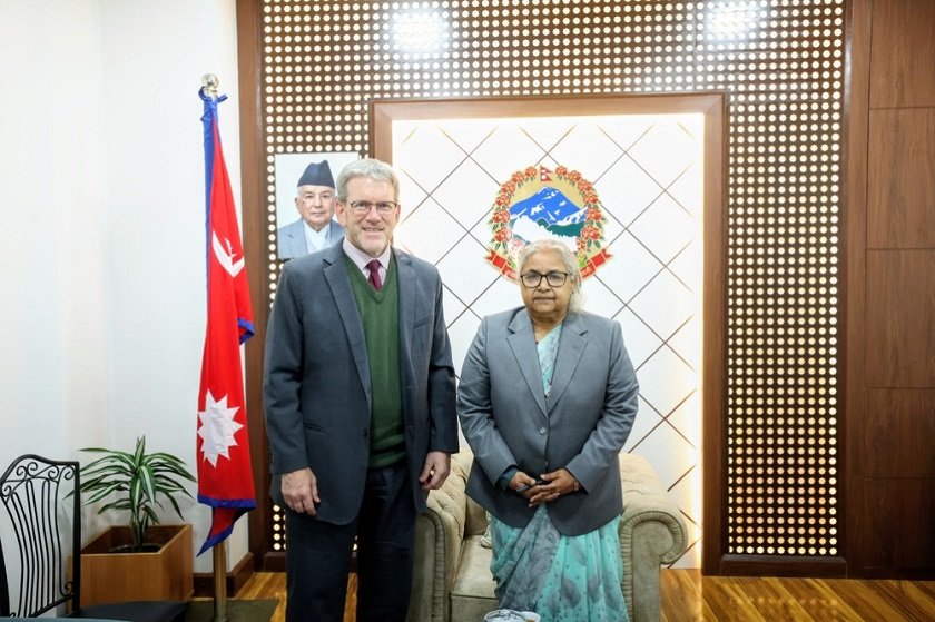 प्रधानमन्त्री कार्की र अमेरिकी राजदूत थम्प्सनबीच बिदाइ भेटवार्ता