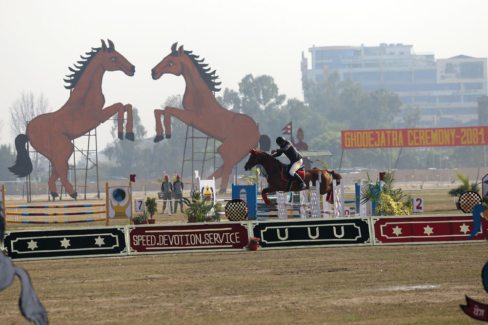काठमाडौँमा घोडेजात्राको रौनक, ललितपुरमा कानो घोडा दौडाउने चलन