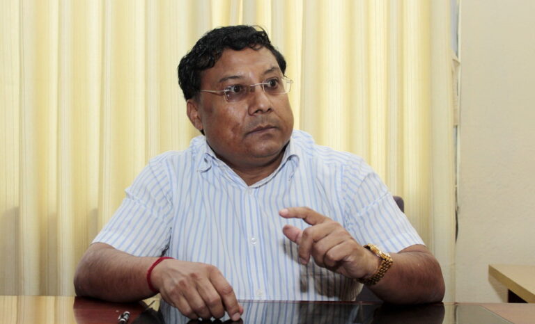 पत्रकार किशोर श्रेष्ठलाई सोमबार सर्वोच्च अदालत उपस्थित गराउन आदेश